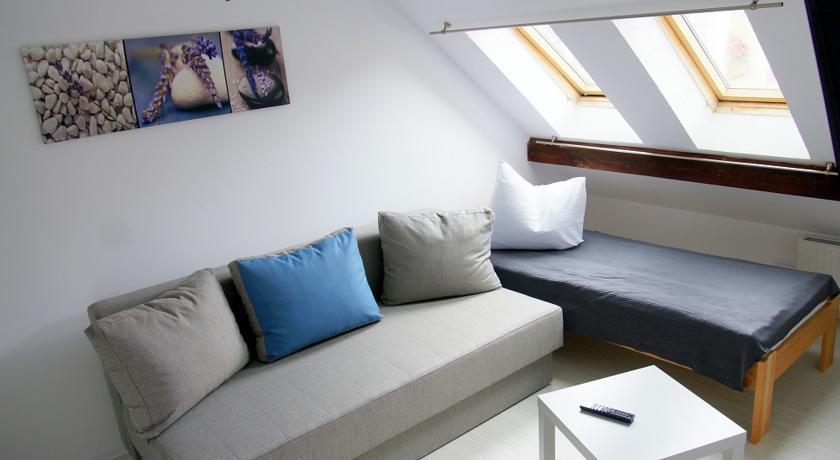 Koral Apartmenty Сърбиново Екстериор снимка