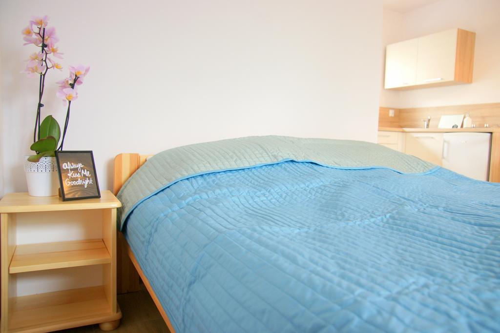 Koral Apartmenty Сърбиново Екстериор снимка