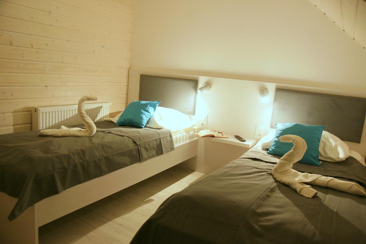 Koral Apartmenty Сърбиново Екстериор снимка